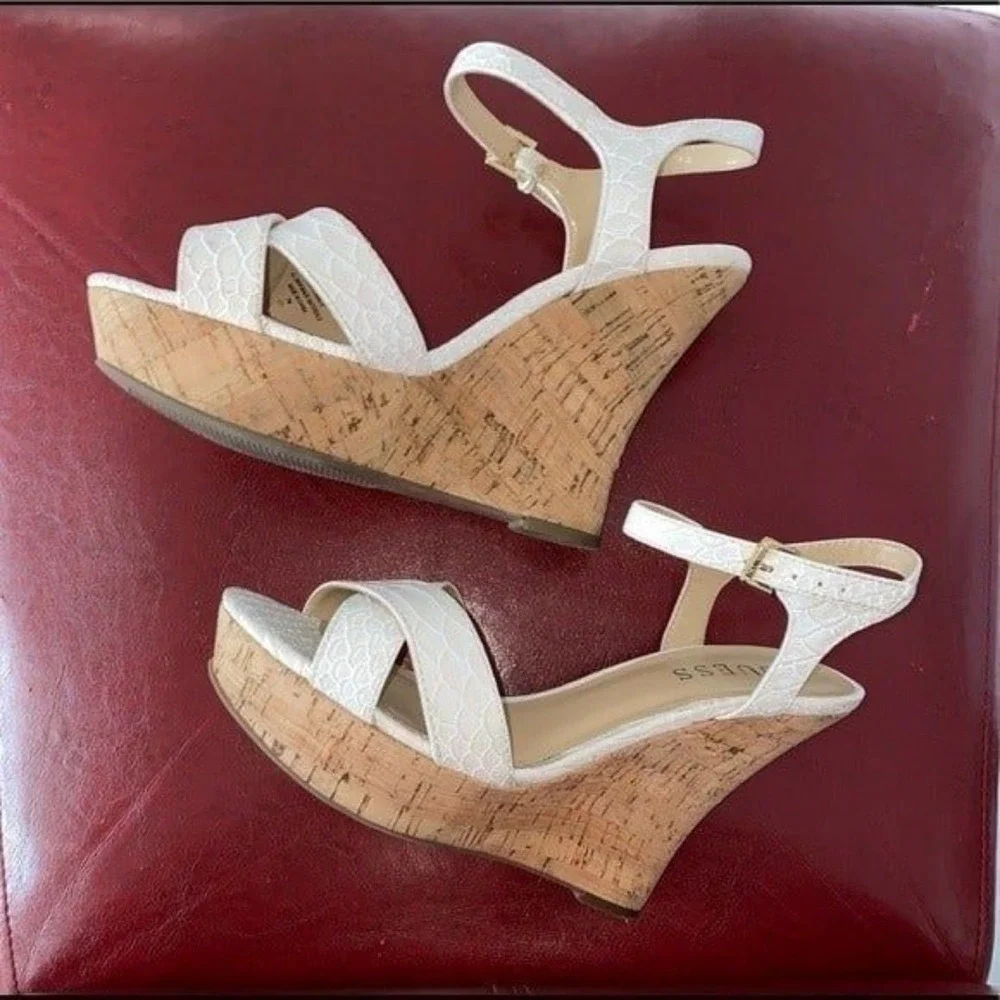 Guess Platform Wedge Sandals Size 7